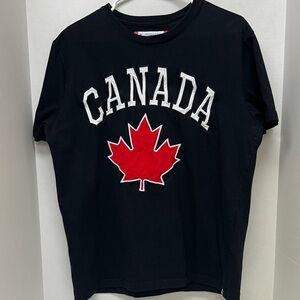 Hudson Bay black Canada short sleeve shirt size large maple leaf